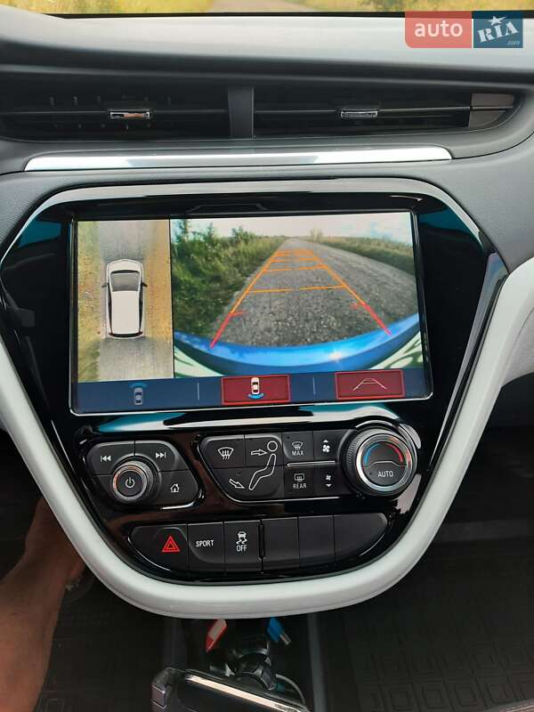 Хэтчбек Chevrolet Bolt EV 2017 в Ивано-Франковске фото 21 Хэтчбек Chevrolet Bolt EV 2017 в Ивано-Франковске