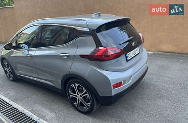 Хэтчбек Chevrolet Bolt EV 2018 в 
