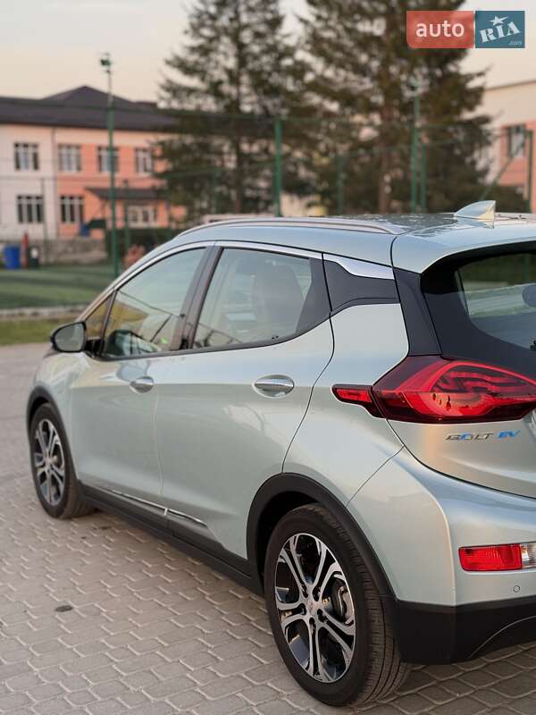Хэтчбек Chevrolet Bolt EV 2018 в Самборе
