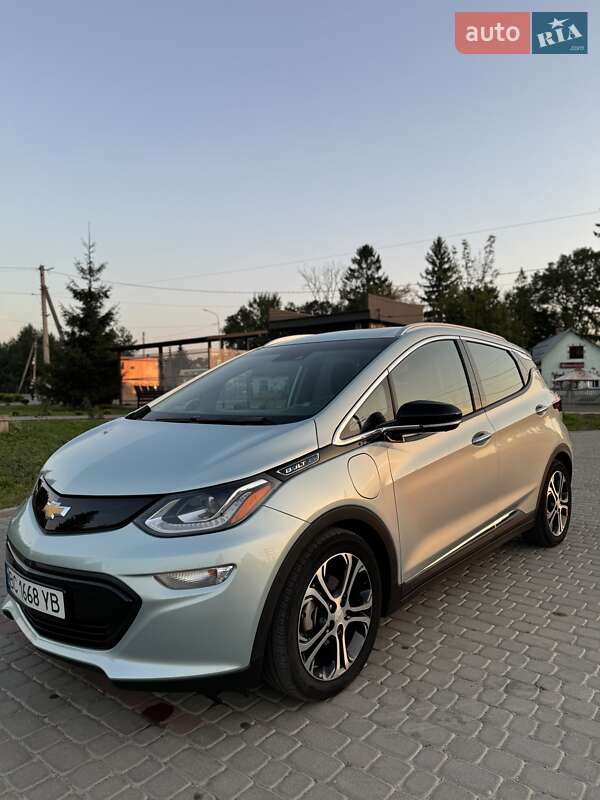 Хэтчбек Chevrolet Bolt EV 2018 в Самборе