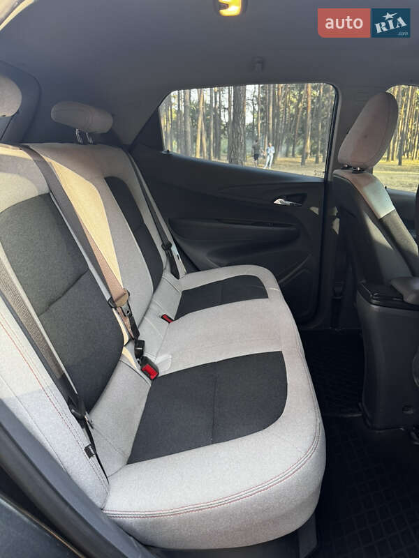 Хэтчбек Chevrolet Bolt EV 2017 в Сумах