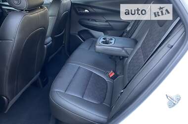 Хэтчбек Chevrolet Bolt EV 2023 в 
