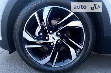 Хэтчбек Chevrolet Bolt EV 2023 в 