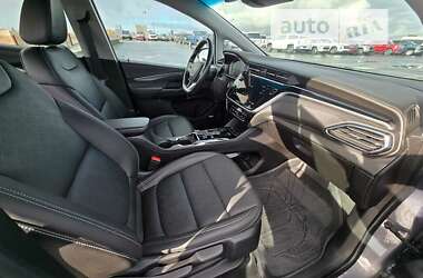 Хэтчбек Chevrolet Bolt EV 2023 в 
