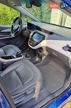 Хетчбек Chevrolet Bolt EV 2017 в 