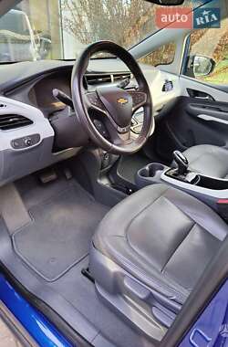 Хетчбек Chevrolet Bolt EV 2017 в 