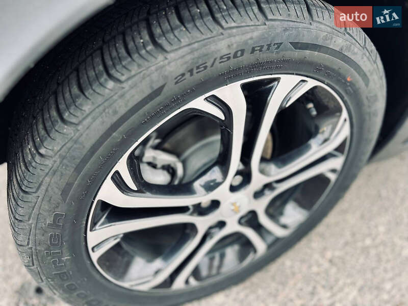 Хэтчбек Chevrolet Bolt EV 2019 в Черкассах фото 17 Хэтчбек Chevrolet Bolt EV 2019 в Черкассах