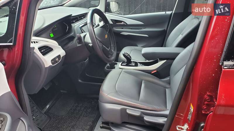 Хэтчбек Chevrolet Bolt EV 2020 в Кропивницком