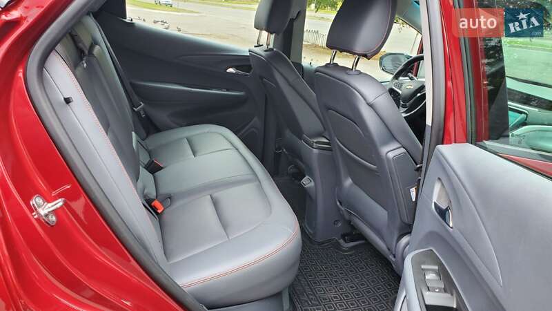Хэтчбек Chevrolet Bolt EV 2020 в Кропивницком