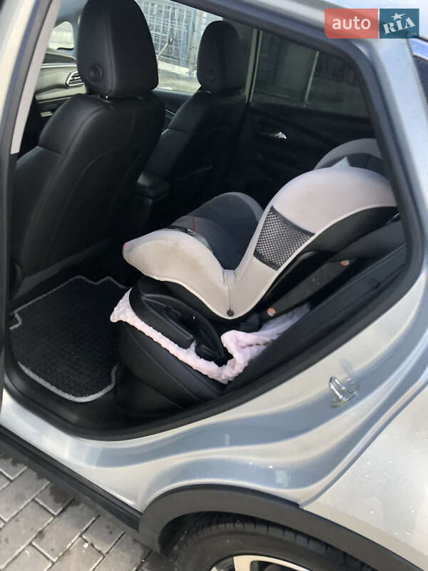 Хэтчбек Chevrolet Bolt EV 2023 в Львове фото 7 Хэтчбек Chevrolet Bolt EV 2023 в Львове