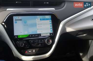 Хэтчбек Chevrolet Bolt EV 2021 в 