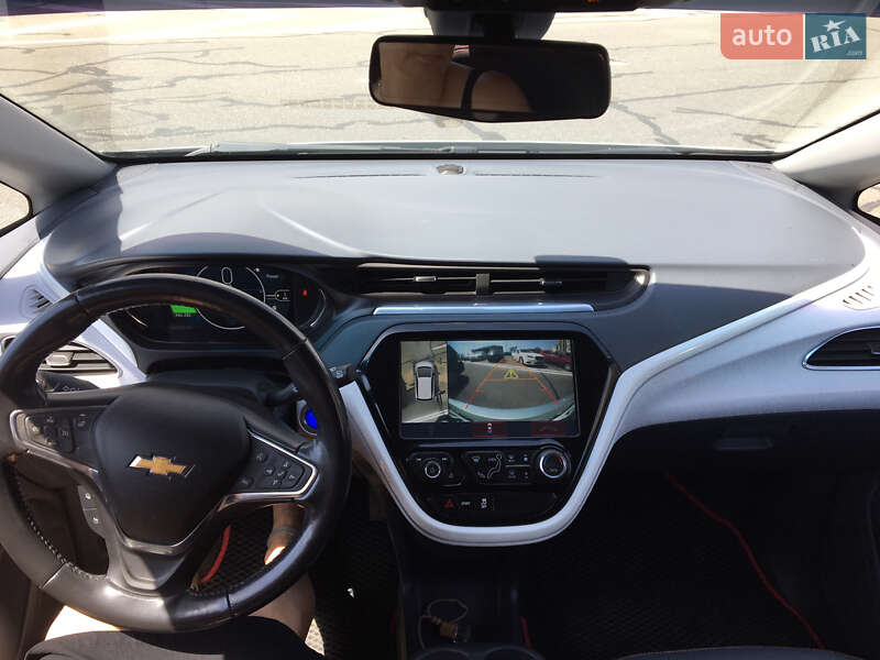 Хэтчбек Chevrolet Bolt EV 2017 в Киеве