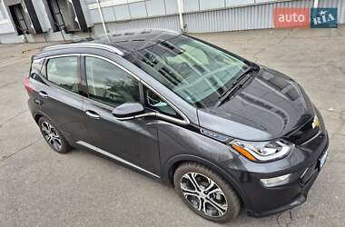 Хэтчбек Chevrolet Bolt EV 2017 в 