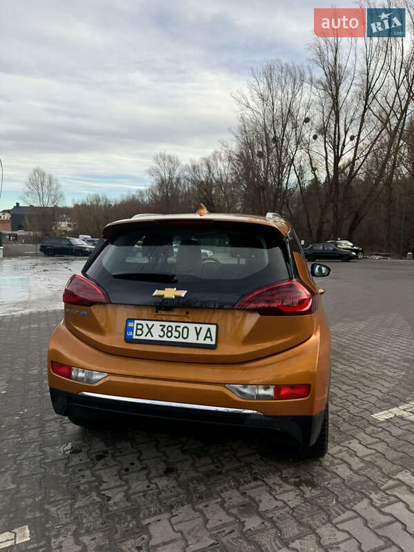 Хэтчбек Chevrolet Bolt EV 2017 в Хмельницком