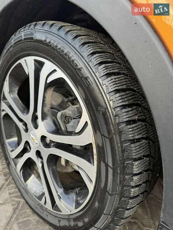 Хэтчбек Chevrolet Bolt EV 2017 в Хмельницком