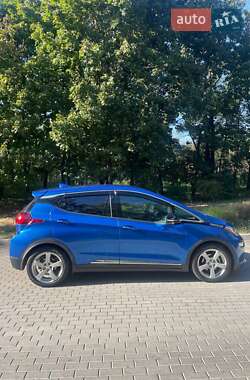 Хэтчбек Chevrolet Bolt EV 2016 в 