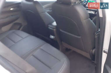 Хэтчбек Chevrolet Bolt EV 2022 в 