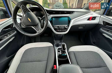 Хэтчбек Chevrolet Bolt EV 2020 в 