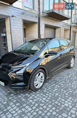 Хэтчбек Chevrolet Bolt EV 2023 в 