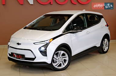 Хэтчбек Chevrolet Bolt EV 2023 в 
