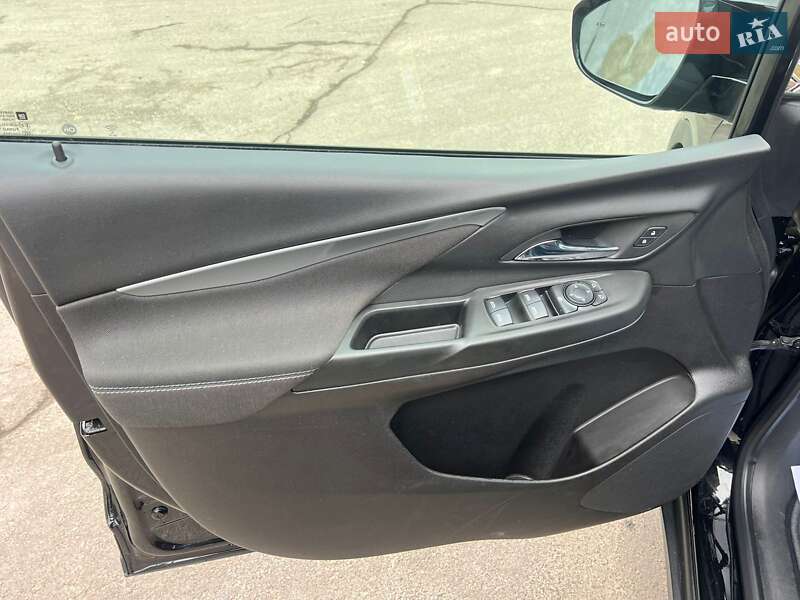 Хэтчбек Chevrolet Bolt EV 2023 в Ровно