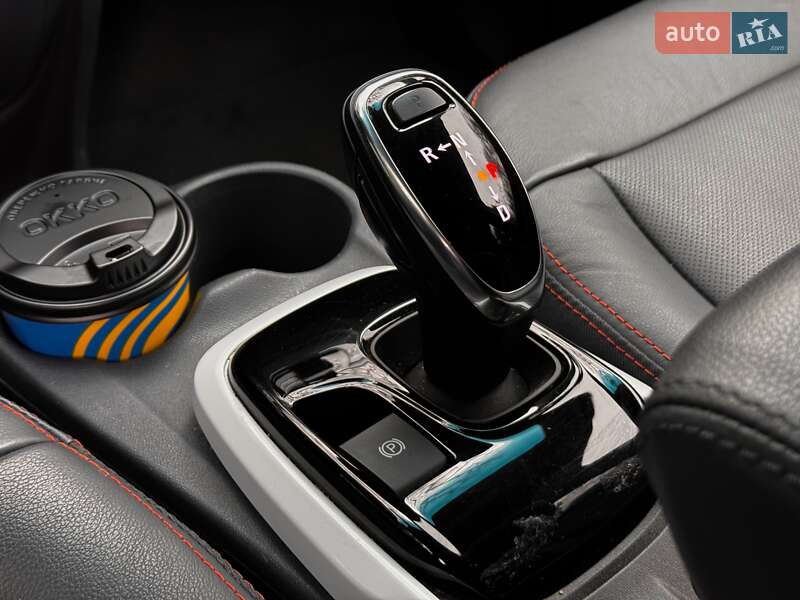 Хэтчбек Chevrolet Bolt EV 2020 в Львове