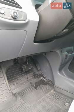 Хэтчбек Chevrolet Bolt EV 2017 в 