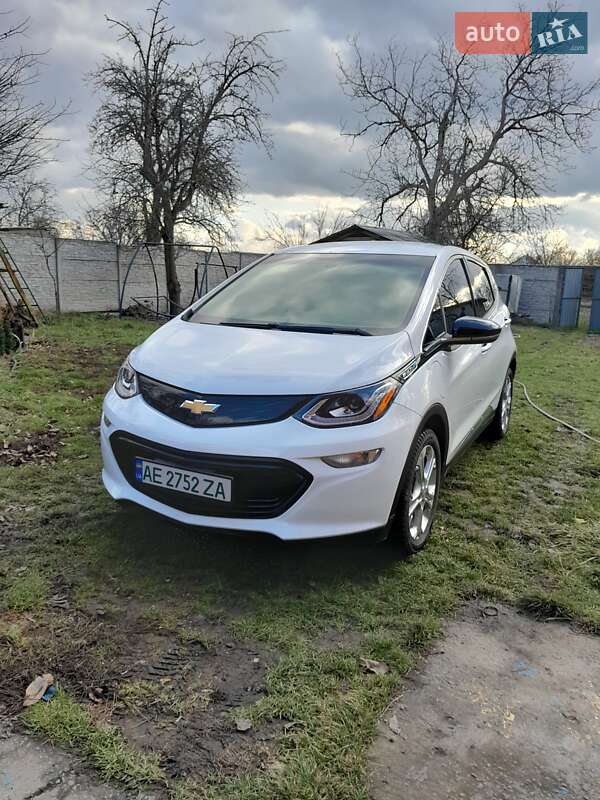 Хэтчбек Chevrolet Bolt EV 2017 в Днепре