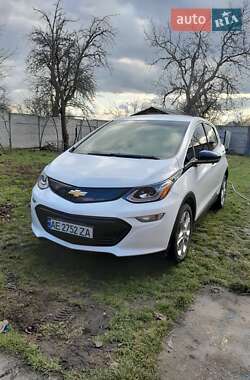 Хэтчбек Chevrolet Bolt EV 2017 в 