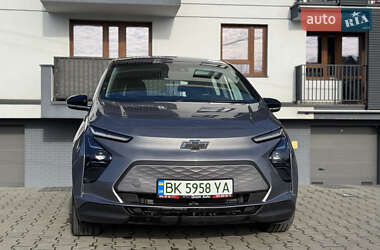 Хэтчбек Chevrolet Bolt EV 2022 в 