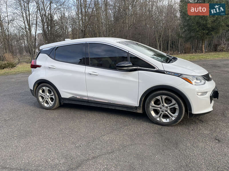 Хетчбек Chevrolet Bolt EV 2017 в Бурштині