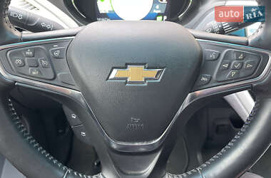 Хэтчбек Chevrolet Bolt EV 2017 в 