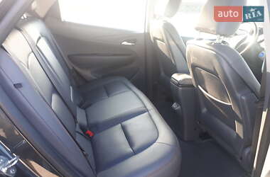 Хэтчбек Chevrolet Bolt EV 2021 в 