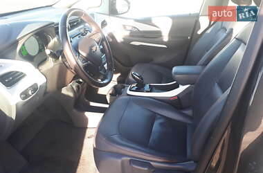 Хэтчбек Chevrolet Bolt EV 2021 в 