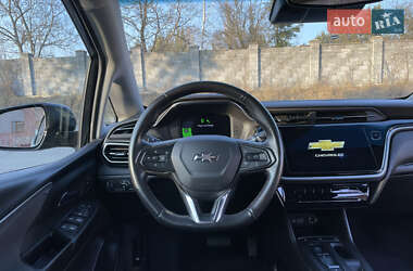 Хэтчбек Chevrolet Bolt EV 2023 в 