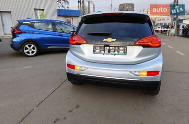 Хэтчбек Chevrolet Bolt EV 2018 в 