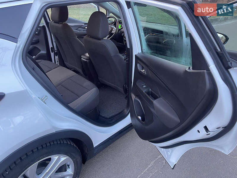 Хэтчбек Chevrolet Bolt EV 2022 в Киеве