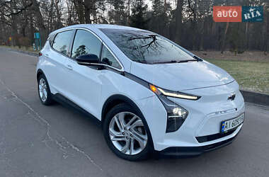 Хэтчбек Chevrolet Bolt EV 2022 в 
