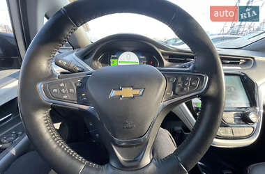 Хэтчбек Chevrolet Bolt EV 2017 в 