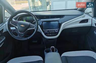 Хэтчбек Chevrolet Bolt EV 2020 в 