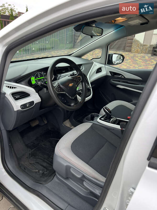 Хэтчбек Chevrolet Bolt EV 2020 в Хмельницком