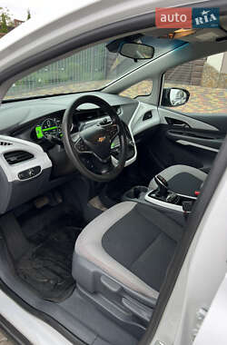Хэтчбек Chevrolet Bolt EV 2020 в 