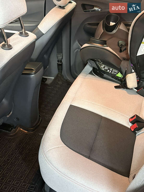 Хэтчбек Chevrolet Bolt EV 2020 в Львове