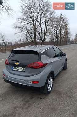 Хэтчбек Chevrolet Bolt EV 2018 в 