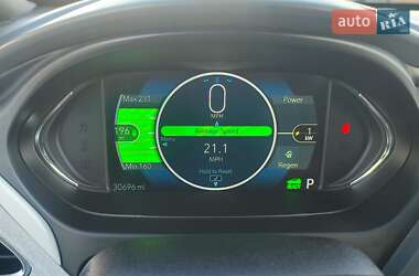 Хэтчбек Chevrolet Bolt EV 2021 в 