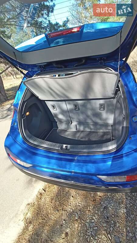 Хетчбек Chevrolet Bolt EV 2020 в Дніпрі