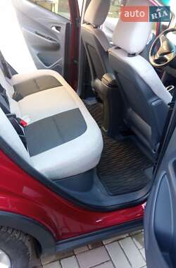 Хэтчбек Chevrolet Bolt EV 2018 в 