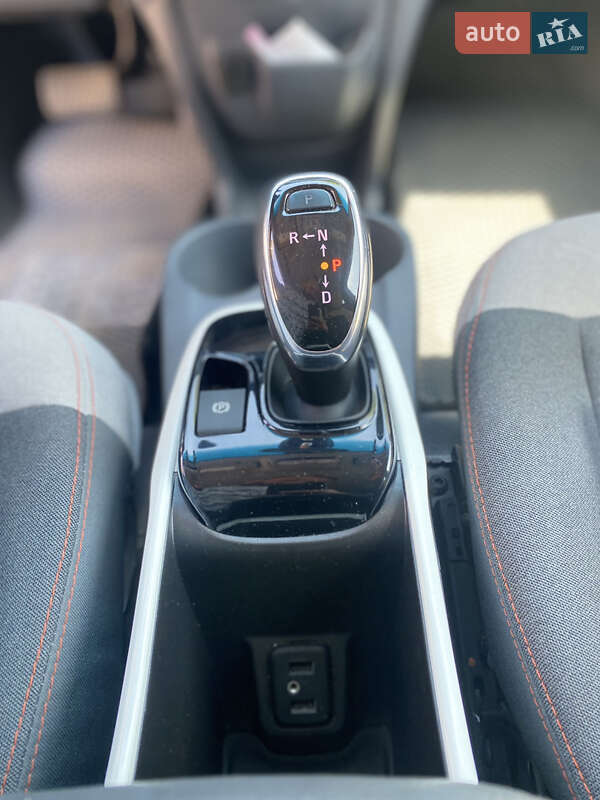 Хэтчбек Chevrolet Bolt EV 2017 в Тернополе фото 8 Хэтчбек Chevrolet Bolt EV 2017 в Тернополе