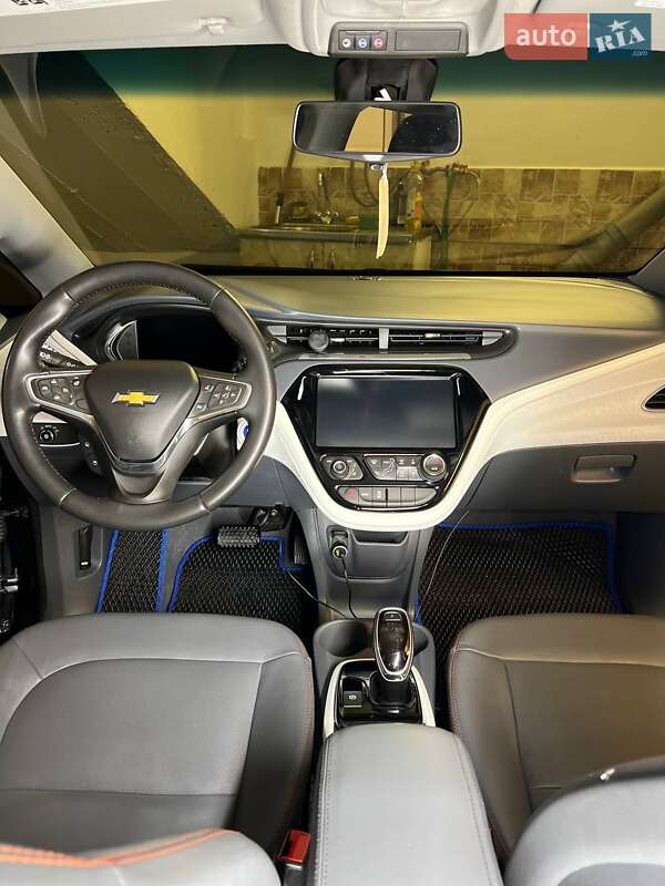 Хэтчбек Chevrolet Bolt EV 2017 в Ивано-Франковске