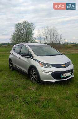 Хэтчбек Chevrolet Bolt EV 2017 в 